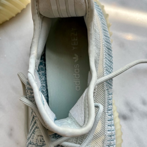 Adidas Yezzy Boost 350 Size 7 - Picture 15 of 16